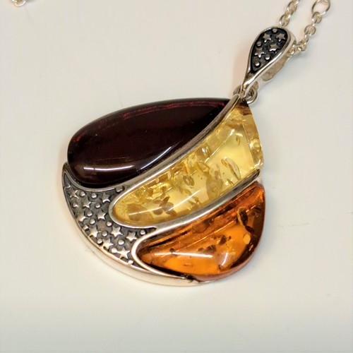 Click to view detail for HWG-2330 Pendant, Cherry Amber, Lemon Amber, Rum Amber $85